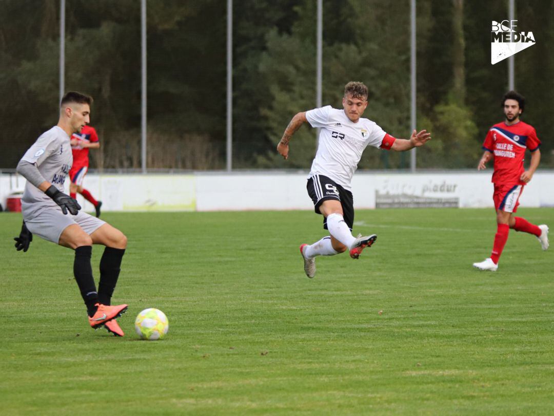 El delantero del Burgos C.F., Juanma