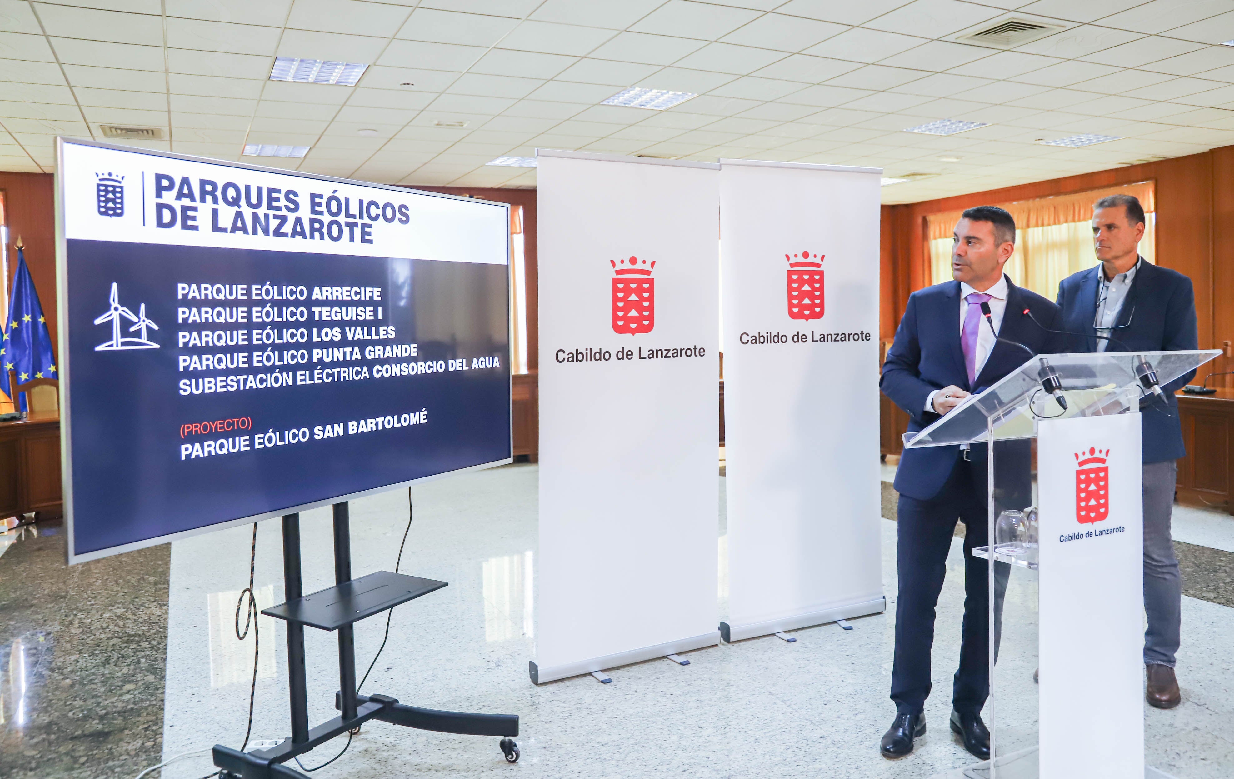 Rueda de prensa sobre el estado actual de los parques eólicos en Lanzarote.