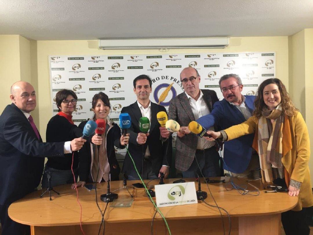 Presentación del programa con motivo del Día de la Radio.