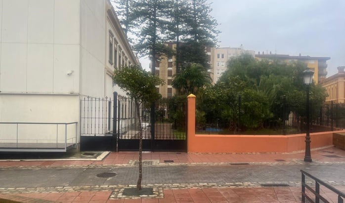 Cierre de dependencias municipales en La Línea