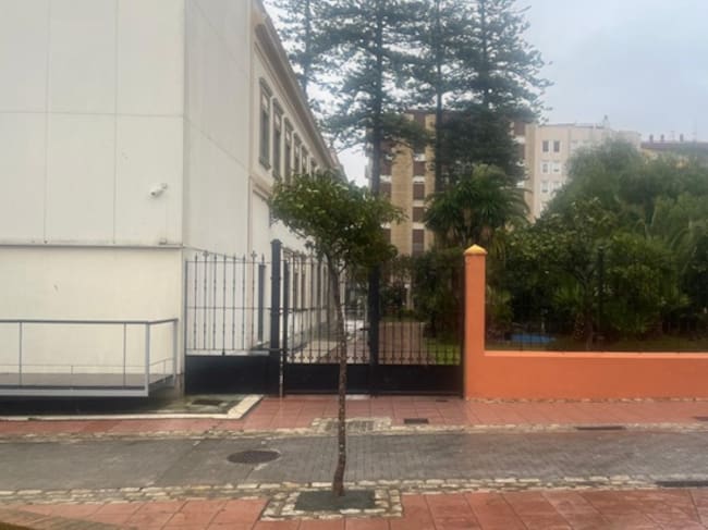 Cierre de dependencias municipales en La Línea