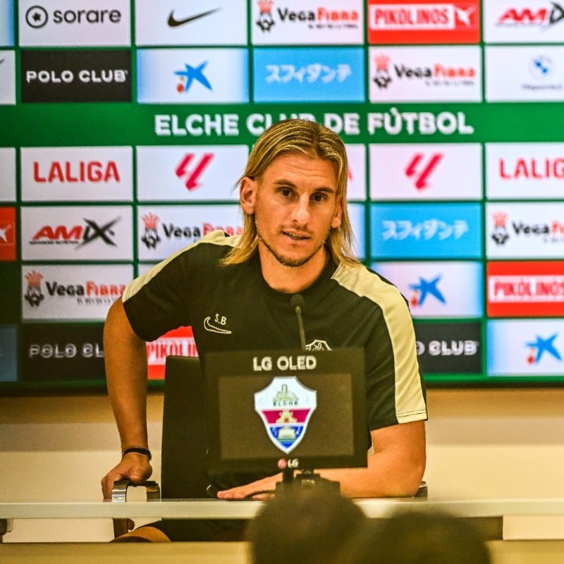 Beccacece durante su comparecencia en la Sala de Prensa del Martínez Valero