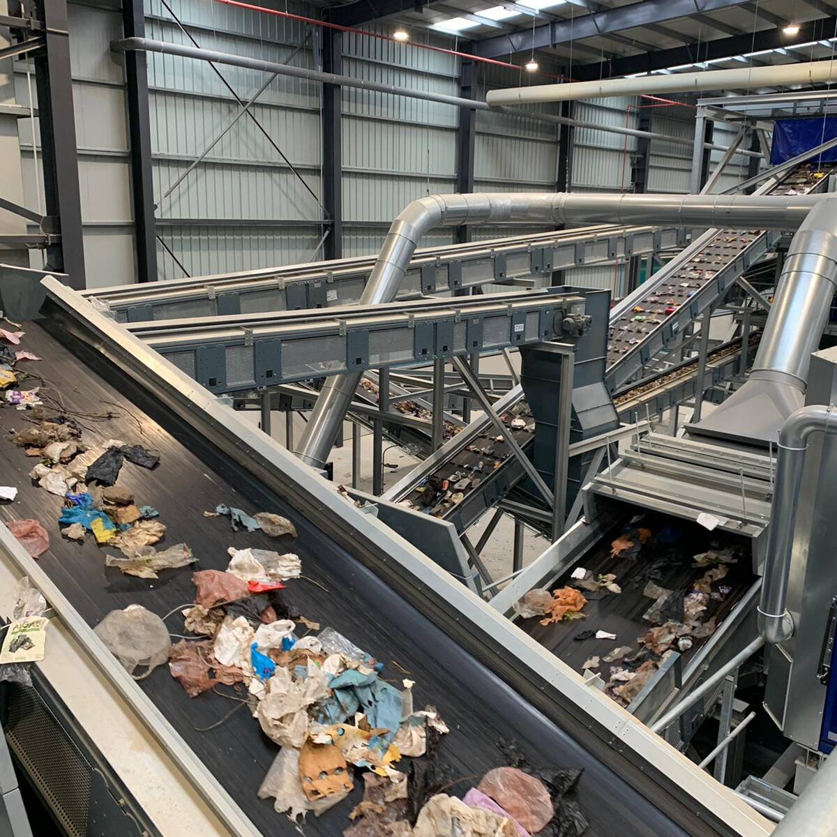 Los consells pitiusos inician el proceso para decidir el futuro tratamiento de los residuos