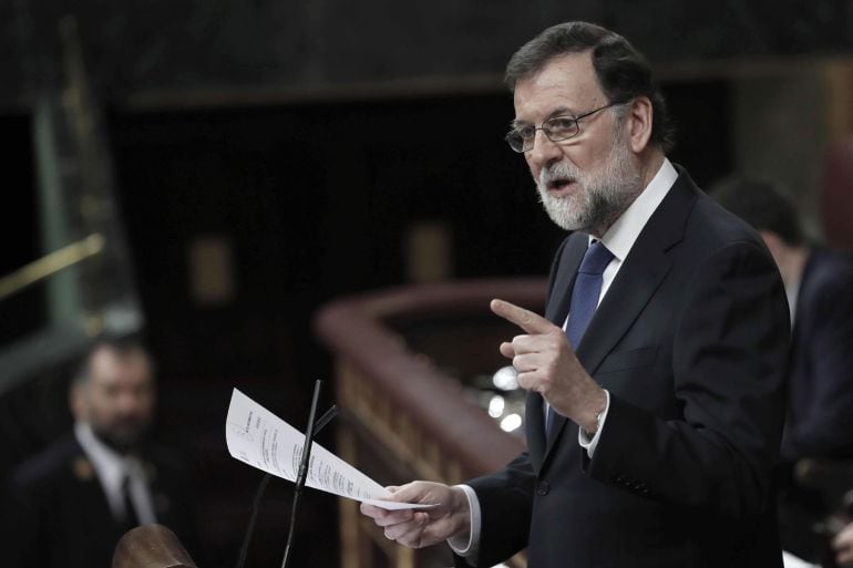 El presidente del Gobierno, Mariano Rajoy, durante su intervención en la sesión plenaria en el Congreso.