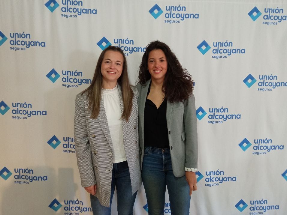 Ayesha Verdú  y Lydia Sempere en La Unión Alcoyana Seguros