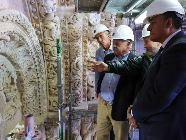 Trabajos de restauración de la portada occidental de la basílica de San Vicente en Ávila