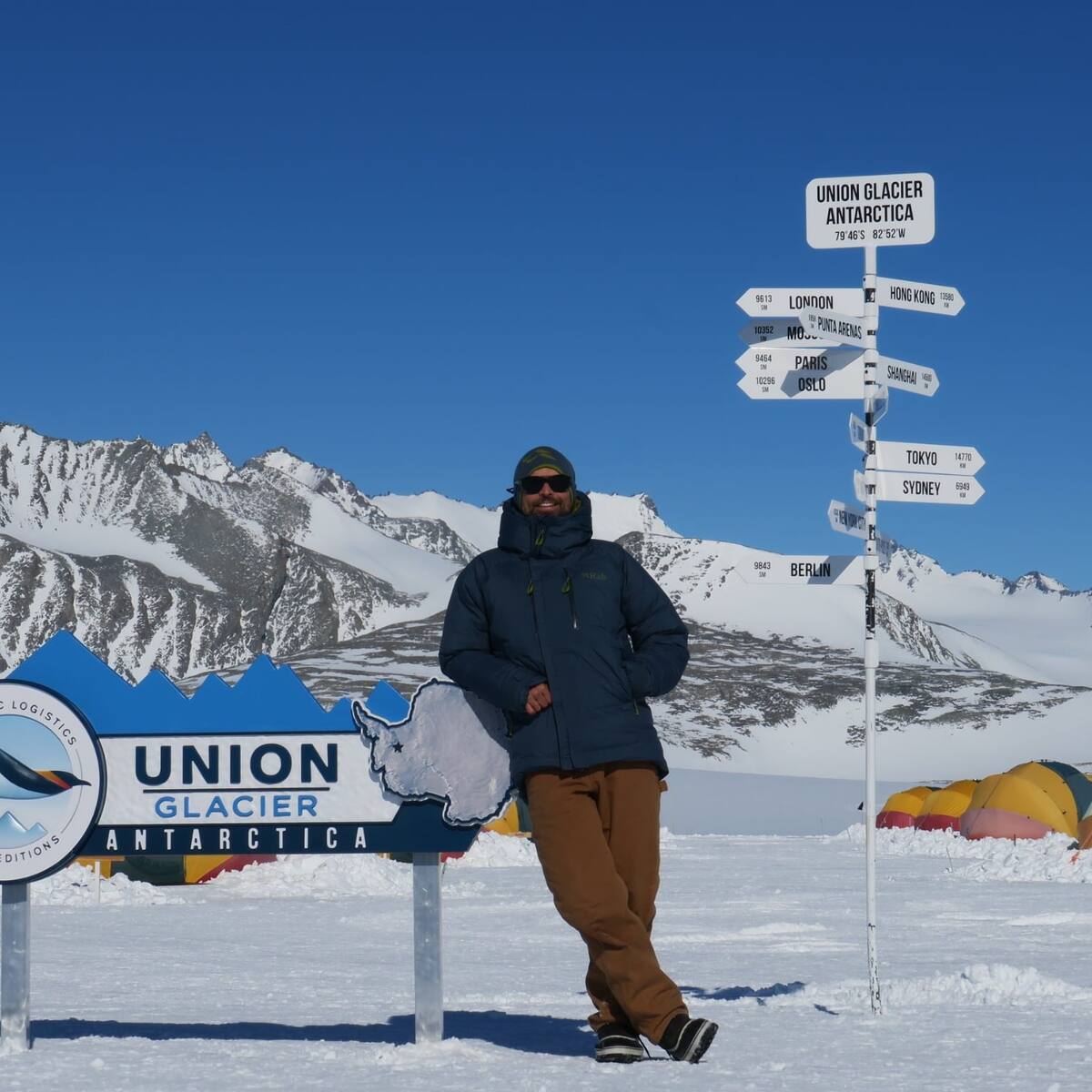 “El Polo Sur es solo una planicie. Nada más que viento y frío”, nos cuenta un getafense que trabaja en la Antártida