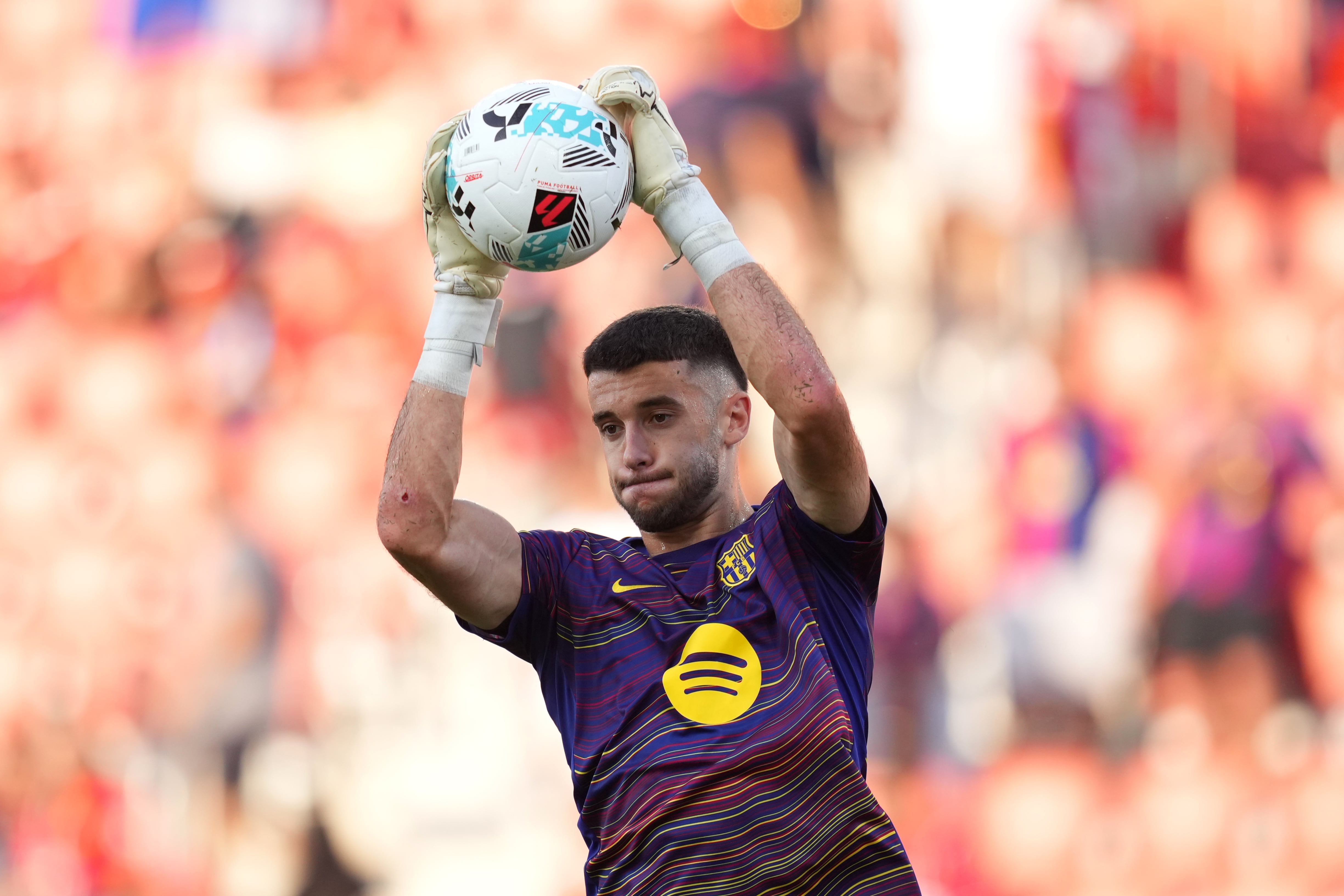 Joan García, en el entrenamiento previo al RCD Mallorca-FC Barcelona de Liga
