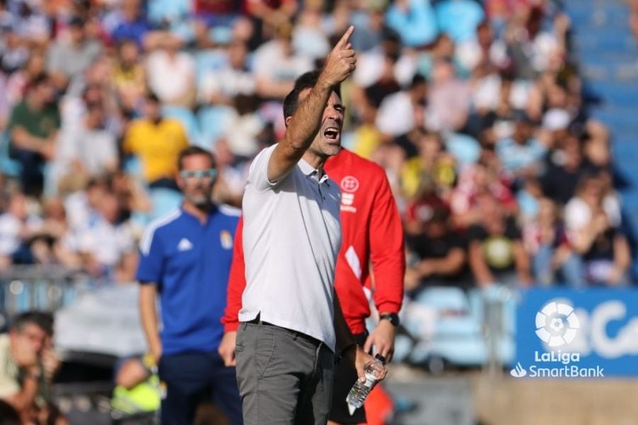 Juan Carlos Carcedo durante el encuentro contra el Oviedo