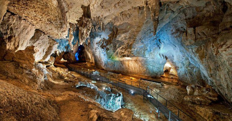 Interior de las cuevas de &quot;El soplao&quot;