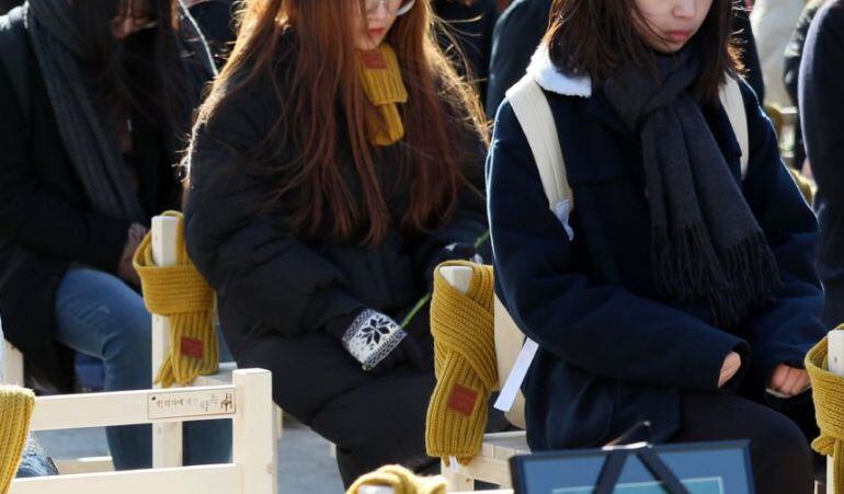 Manifestación en solidaridad con las esclavas sexuales ante la Embajada de Japón