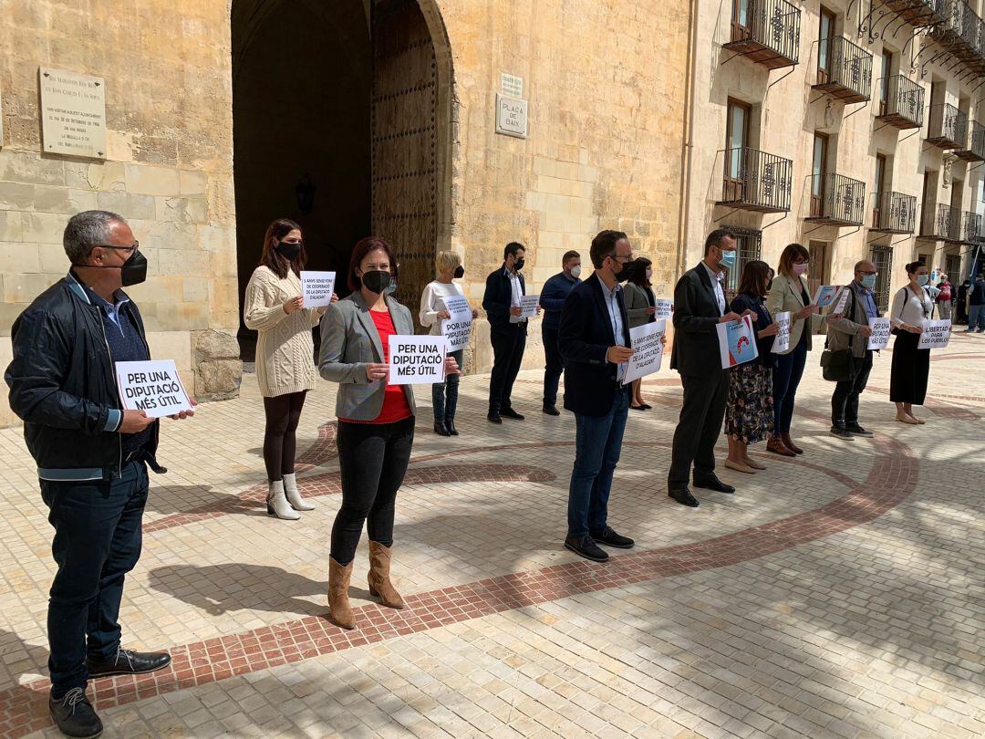 Imagen de la protesta para que la Diputación se sumara al Fondo de Cooperación Municipal