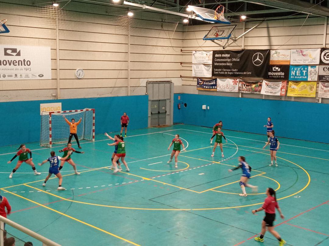 Handbol Sant Quirze y Elda Prestigio han protagoniza un partido de poder a poder