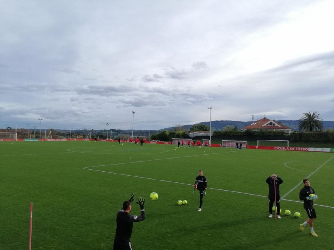 Entrenamiento del Sporting de este martes.