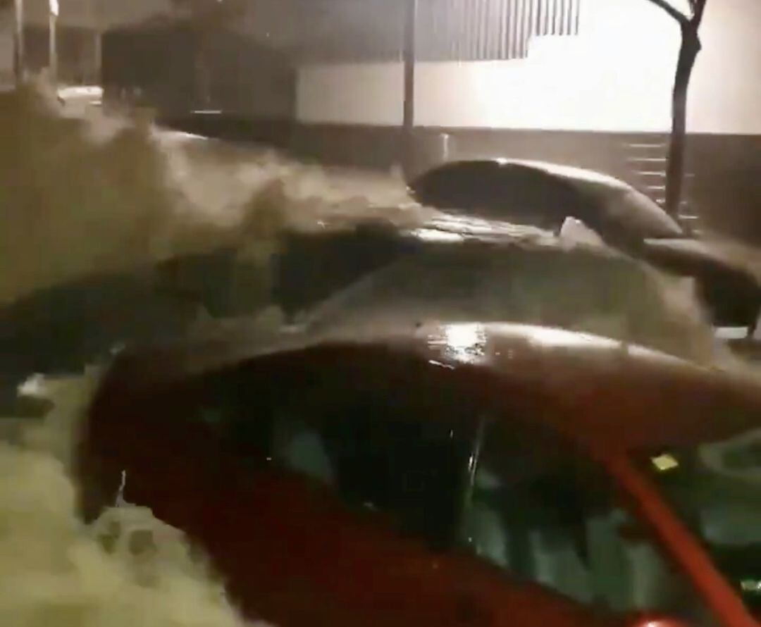 Agua acumulada por la lluvia en calles de Alhaurín El Grande (Málaga)