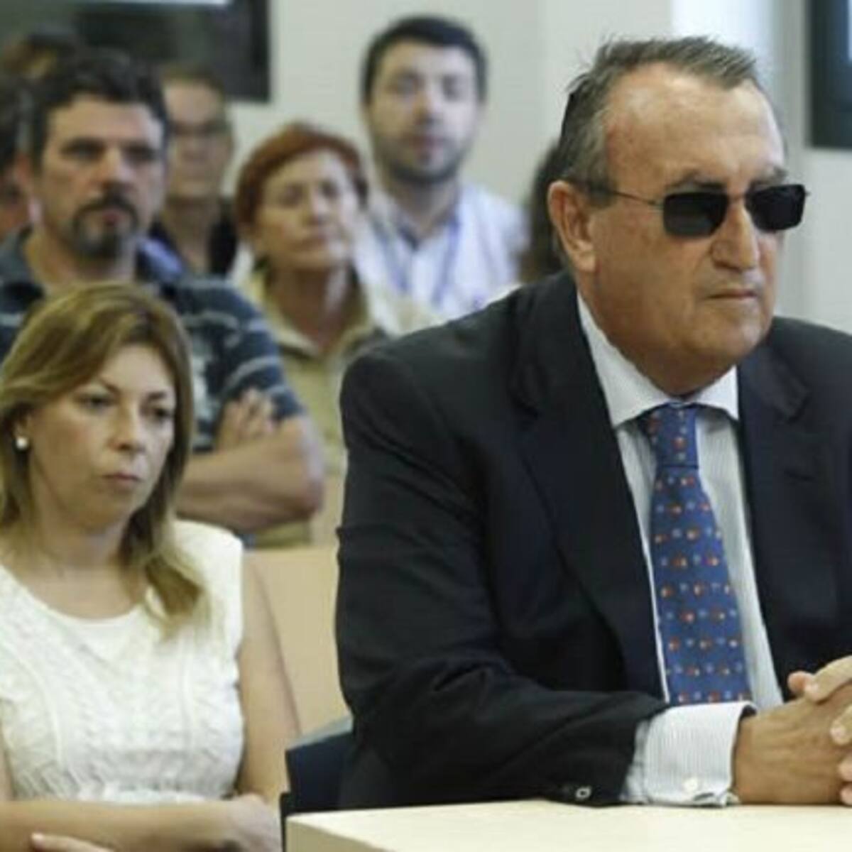 La Fiscalía acusa de un presunto delito de cohecho al ex líder del PP, Carlos Fabra
