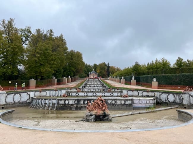 Fuente de La Cascada en los jardines de La Granja.