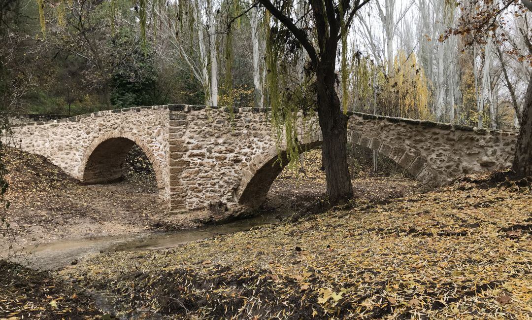 Puente de El Nogueral en Albalate de las Nogueras (Cuenca).