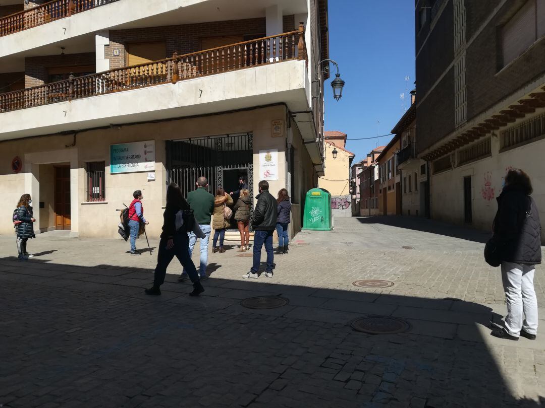 El centro de jubilados de San Juan acoge la vacunación de diferentes sectores