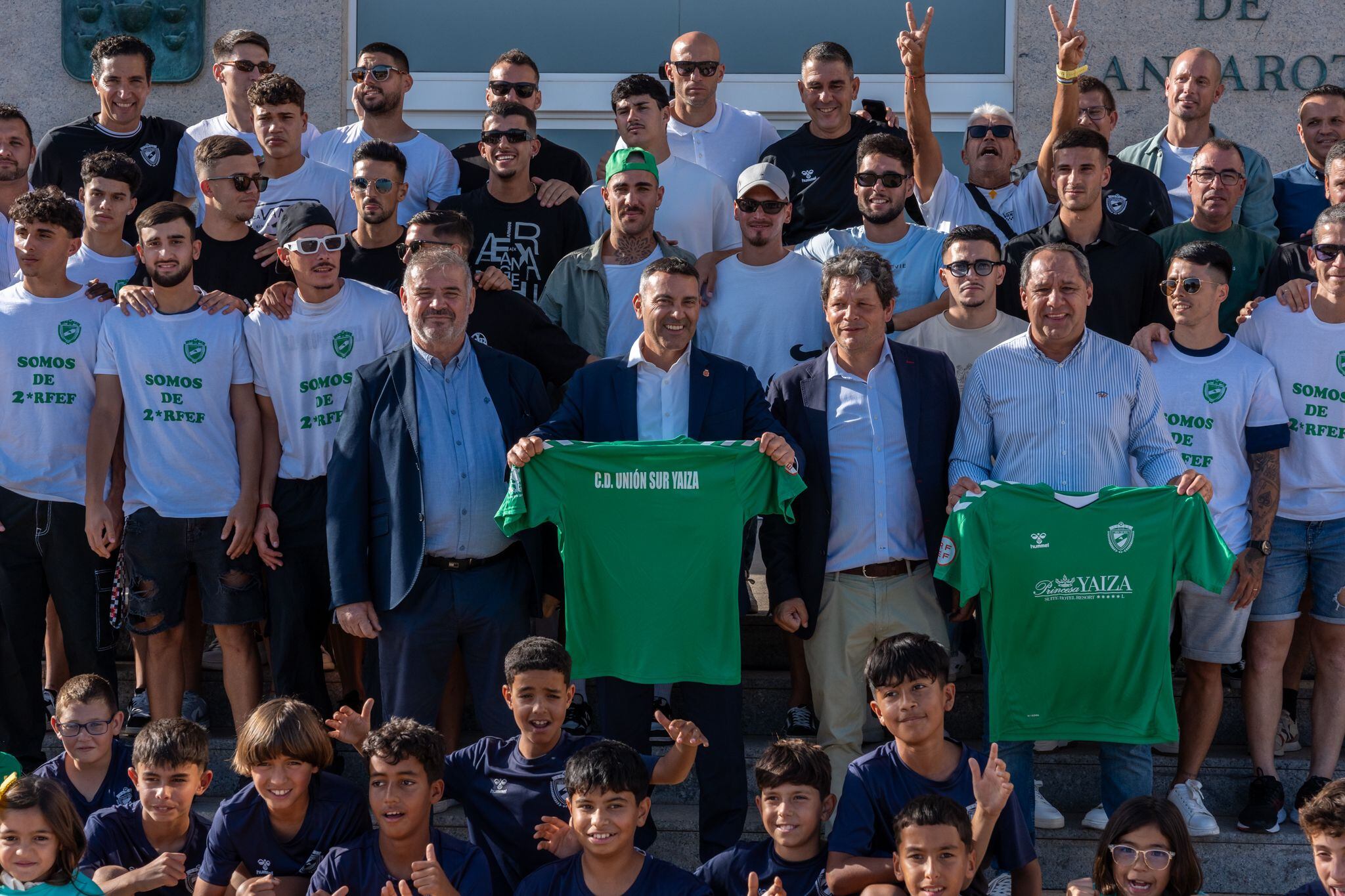 El Cabildo de Lanzarote recibe al Unión Sur Yaiza tras su histórico ascenso a Segunda División RFEF.