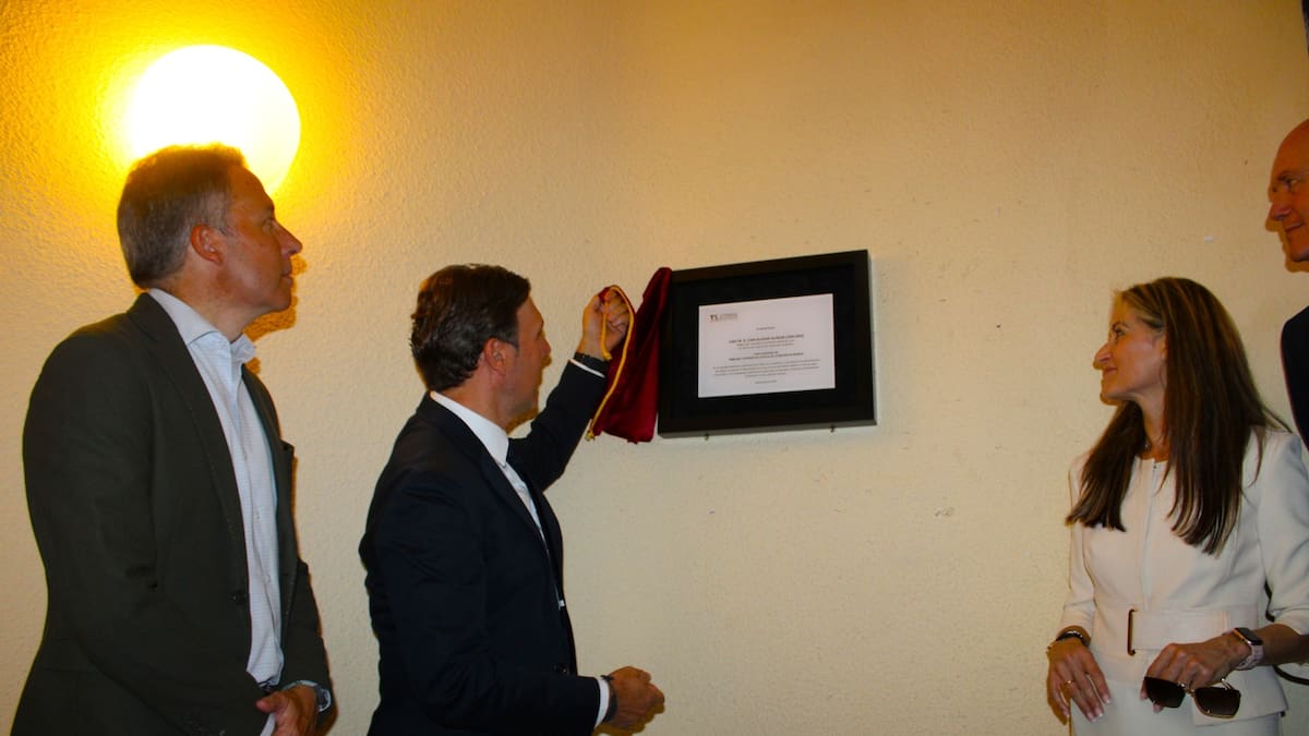 Lorca homenajea a título póstumo al juez decano Juan Alcázar