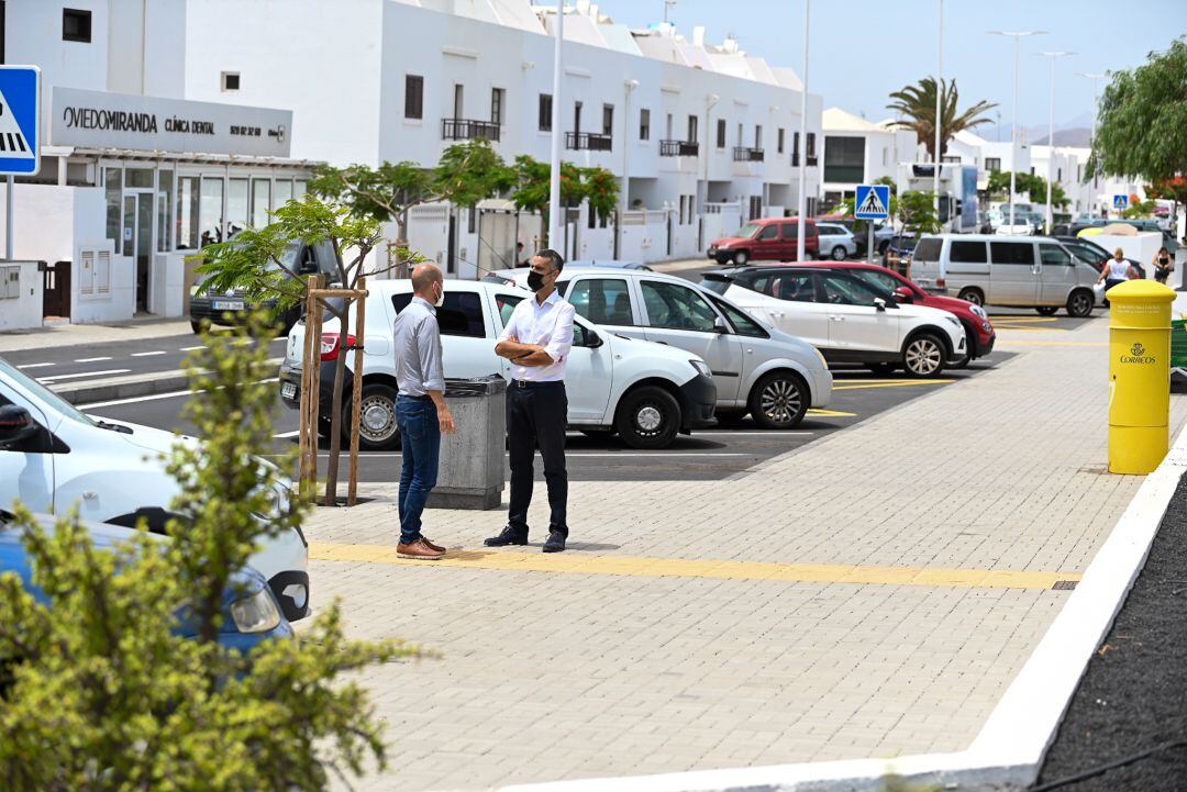 Todas las obras tienen un objetivo común “tener tránsitos accesibles en las principales vías de Playa Honda y San Bartolomé”, afirma el alcalde, Alexis Tejera.