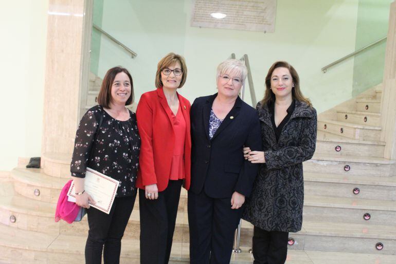 Nules ha entregado la insignia de oro a Marisol González y a Marisol Ballester