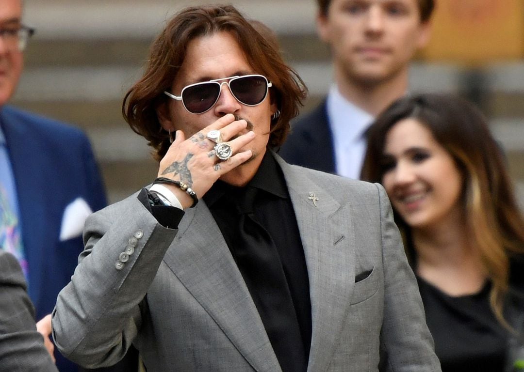 Johnny Depp a la salida del Tribunal Superior de Londres.