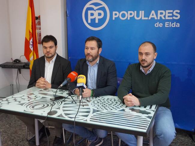 El PP de Elda presenta a dos nuevos candidatos más a su lista electoral