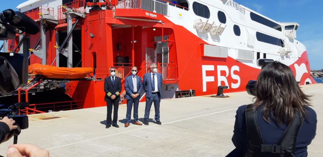 El nou vaixel anirà i tornarà dos cops al dia entre Ciutadella i Alcúdia.