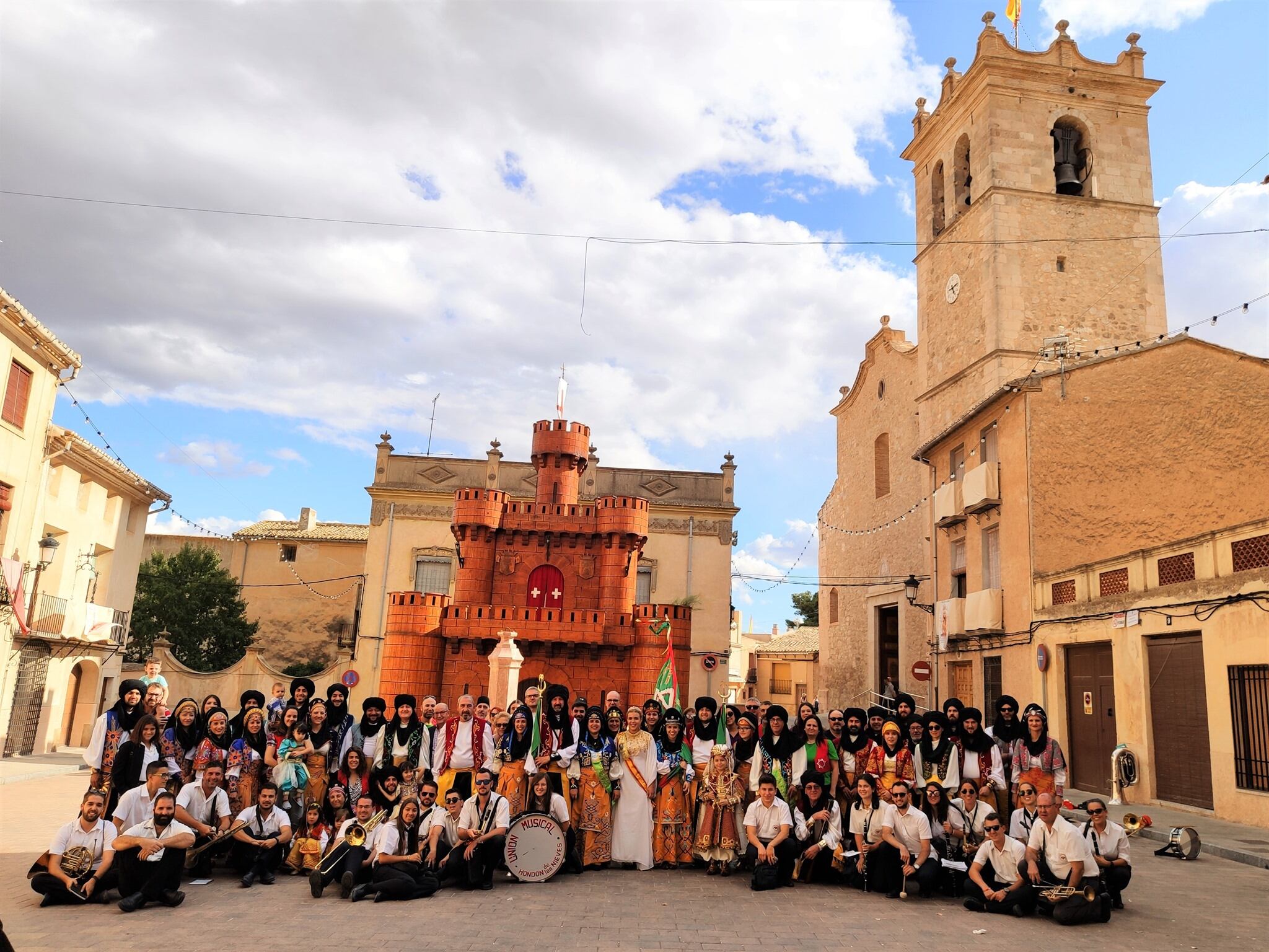 Foto de familia de los Tarik