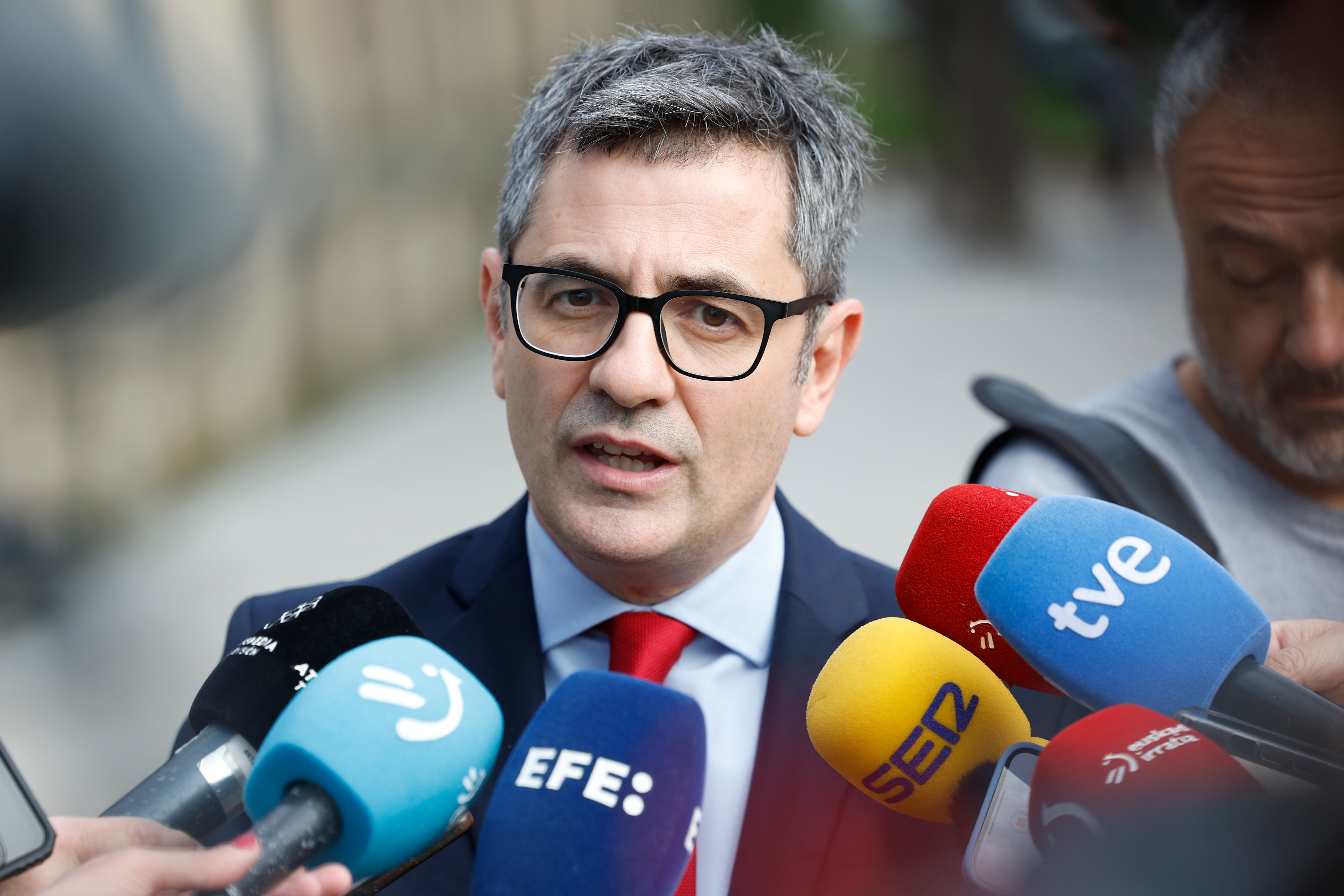 El ministro de Justicia, Félix Bolaños, ha comparecido este viernes en Bilbao para hacer una valoración sobre las conclusiones de la Comisión de Venecia acerca de la Ley de Amnistía. EFE/Miguel Toña
