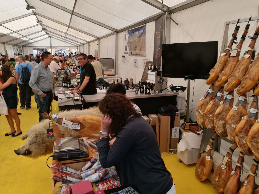 Imagen de archivo de una de las ediciones de la Feria del Jamón organizada por la asociación de camareros