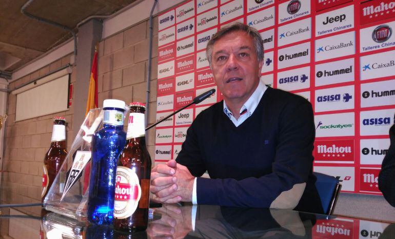 César Ferrando durante su comparecencia de prensa tras el partido contra el Bilbao Athletic