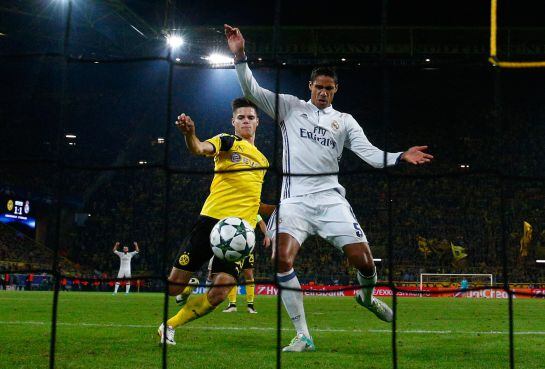 Varane marca el segundo gol del Real Madrid