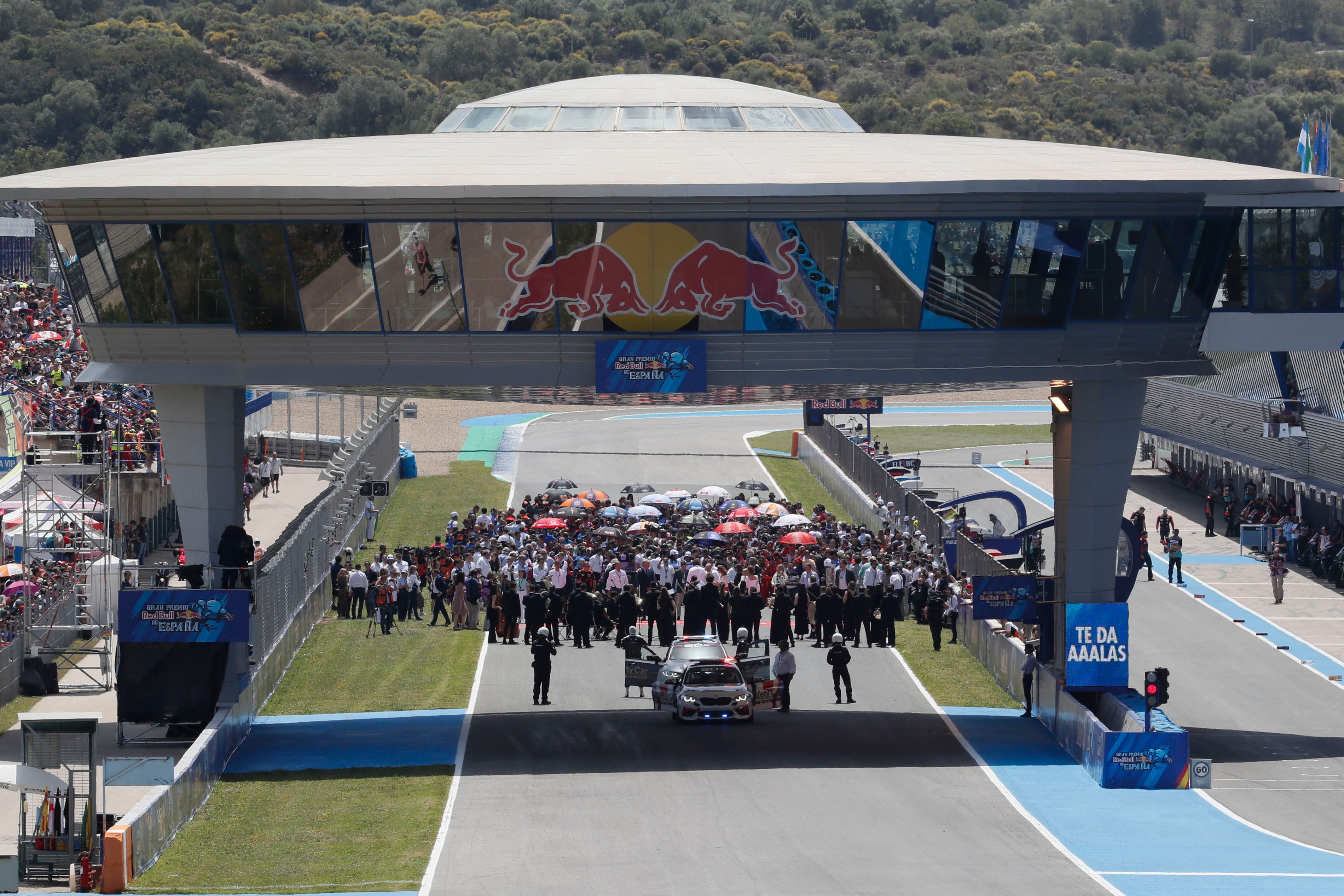 JEREZ (CÁDIZ), 01/05/2022.- Preparativos del Gran Premio de España de Motociclismo de MotoGP, que se celebra este domingo en el circuito &quot;Ángel Nieto&quot; de Jerez de la Frontera (Cádiz). EFE/José Manuel Vidal
