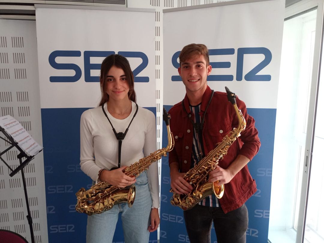 Julia de Lara e Ismael Iglesias en Radio Huelva.