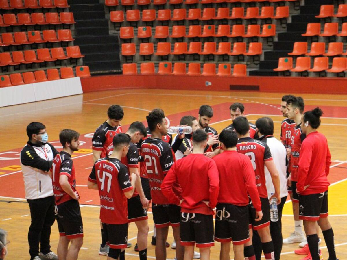 Paso adelante del UBU San Pablo que ya es segundo tras ganar al Novás