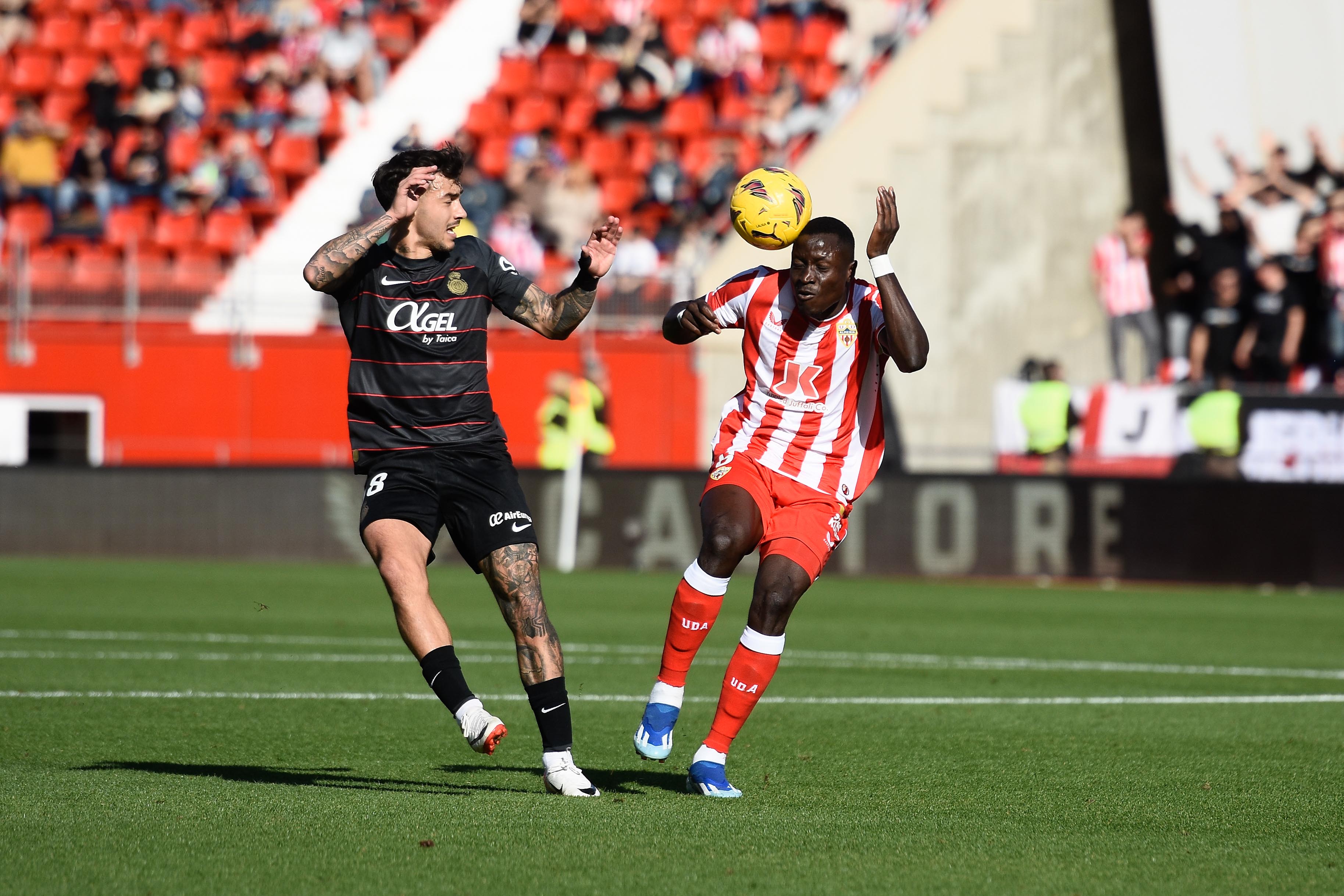 Lopy firmó medio partido para olvidar y se fue al banquillo.