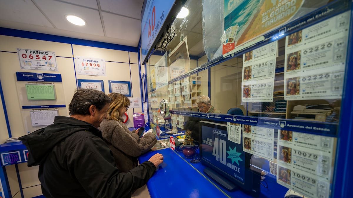 Félix Benzulce, profesor de estadística sobre la lotería