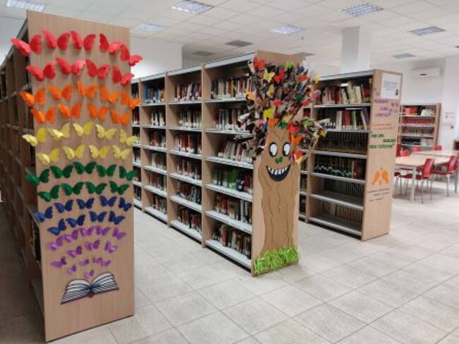 La Biblioteca 'Juan de Mata Carriazo' de Jódar ofrece una amplia colección de libros de todas las temáticas