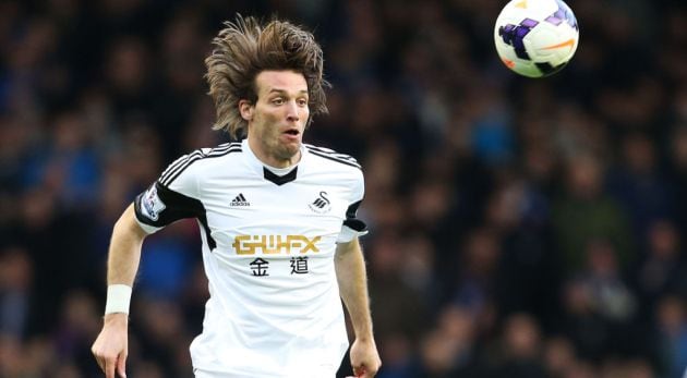 Michu, en su etapa en la Premier League.