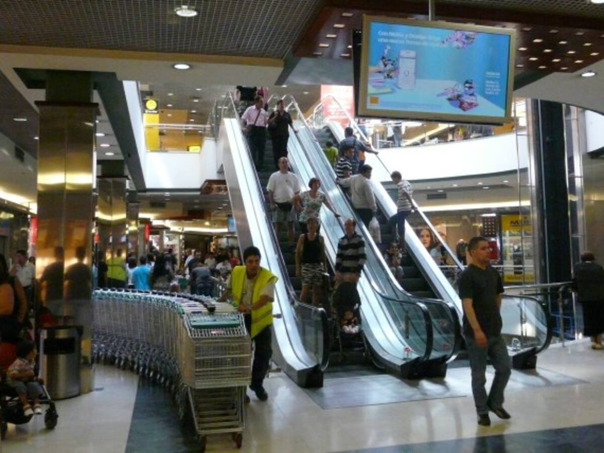 L' Associació Espanyola de Centres Comercials reclama llibertat d'horaris i més llicències