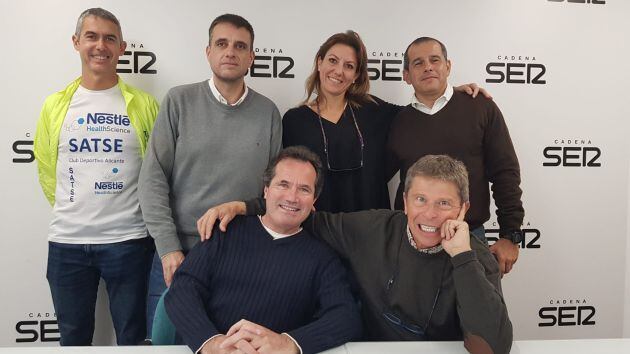 De pie (de izquierda a derecha) José Luis Giménez, Pere Rostoll, María Mompó y Carlos Arcaya. Sentados: José Manuel Albentosa y Jesús Jurado