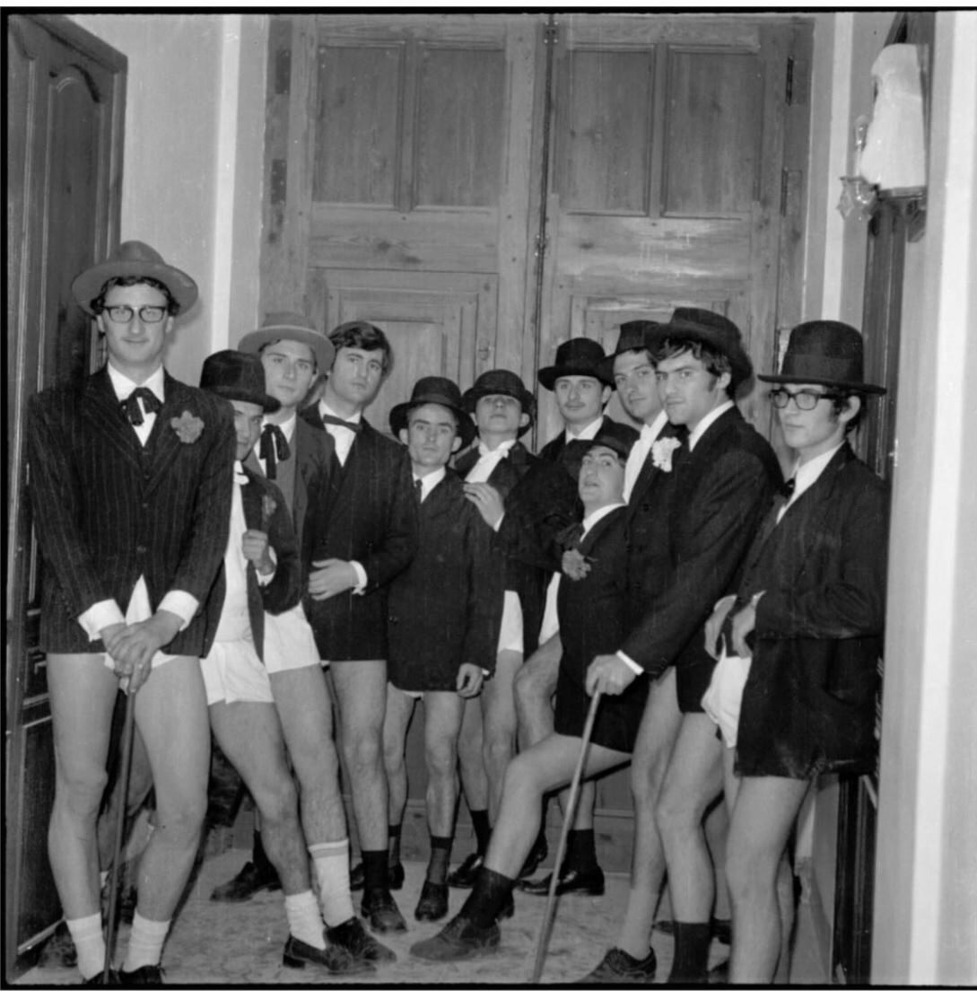 Foto antigua de la carrera. Fuente: Ajuntament de la Font de la Figuera