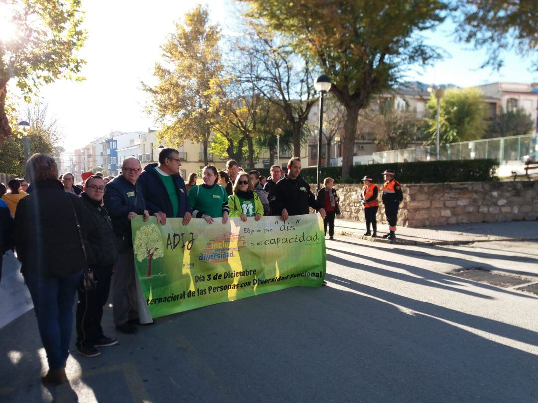 Cabecera de la Marcha, en su salida desde el IES Juan López Morillas