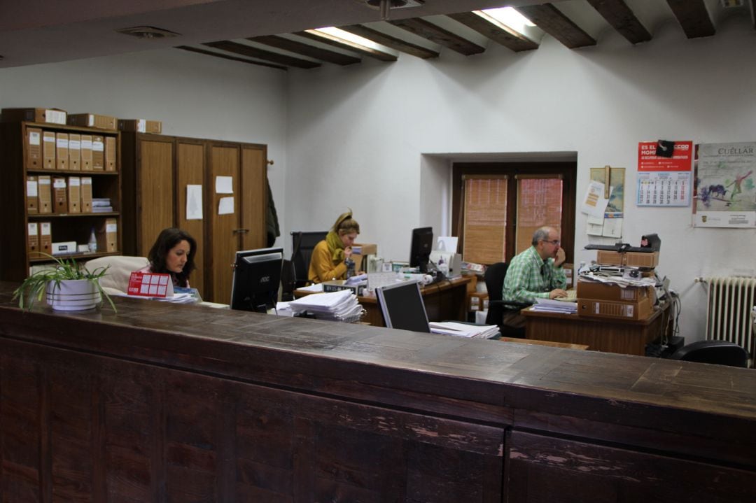 Imagen de archivo de las oficinas municipales del Ayuntamiento de Cuéllar