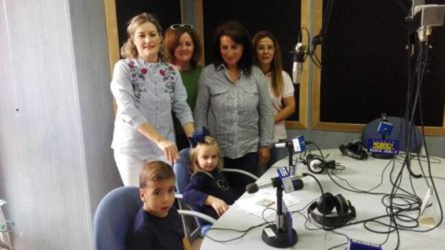 Niños, profesoras, madre y abuela del colegio 'Antonio Machado'