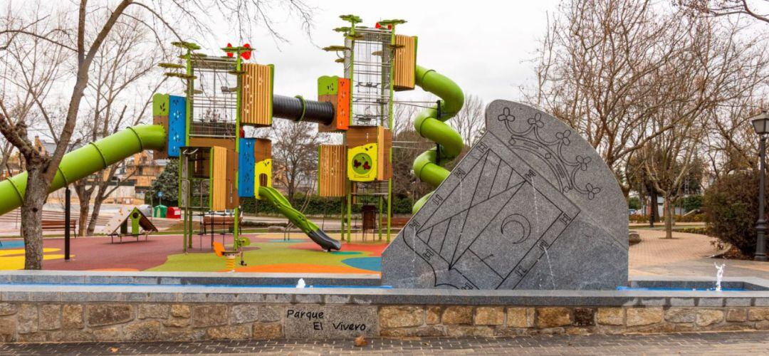 Fuente ornamental y nueva zona de juegos del parque de El Vivero