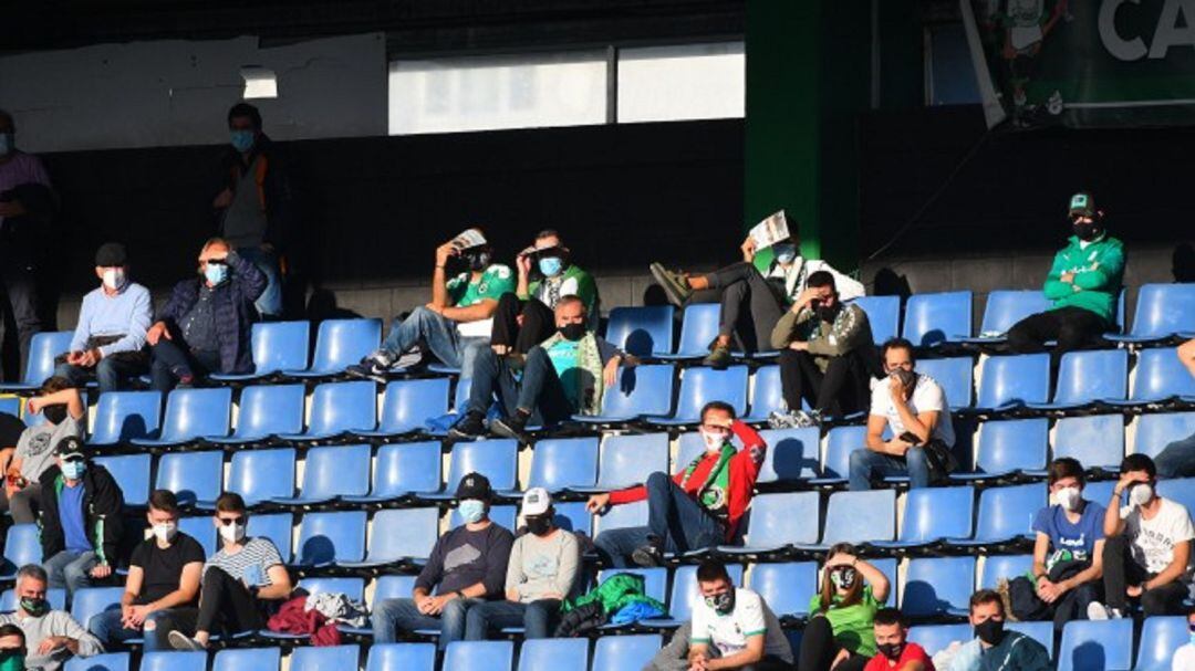 Gradas de El Sardinero durante el partido ante el Portugalete